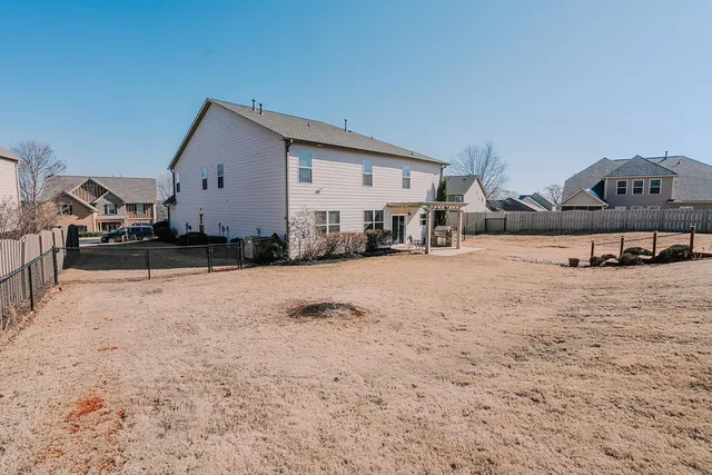 $524,900 | 307 Deer Chase Drive, Duncan, SC 29334