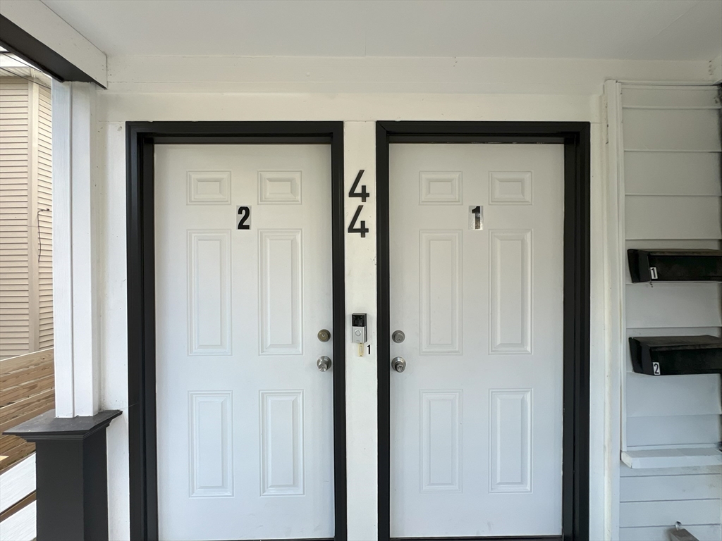 44 Freeman Street Framingham, MA 01702 - Photo 3 of 37 Gallery Image 3