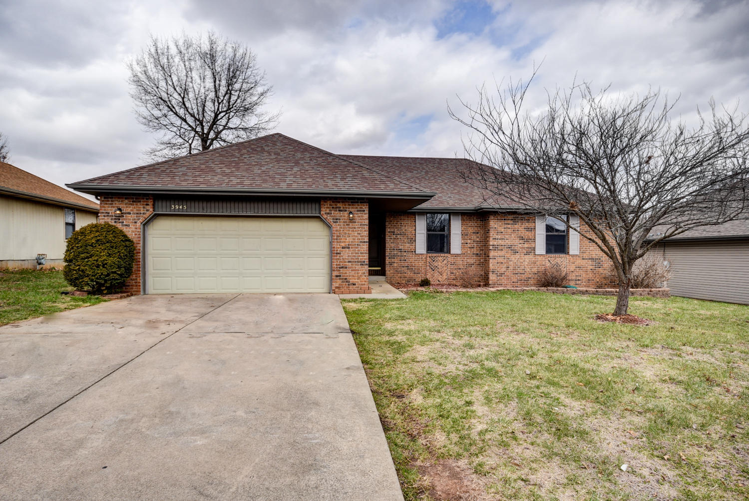 3945 West Wayland Street Springfield, MO 65807 - Photo 1 of 1 3945 W Wayland St-1