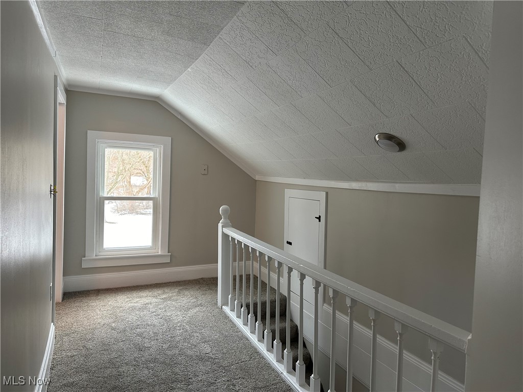 5258 Lockwood Road Madison, OH 44057 - Photo 19 of 39 Upstairs hall