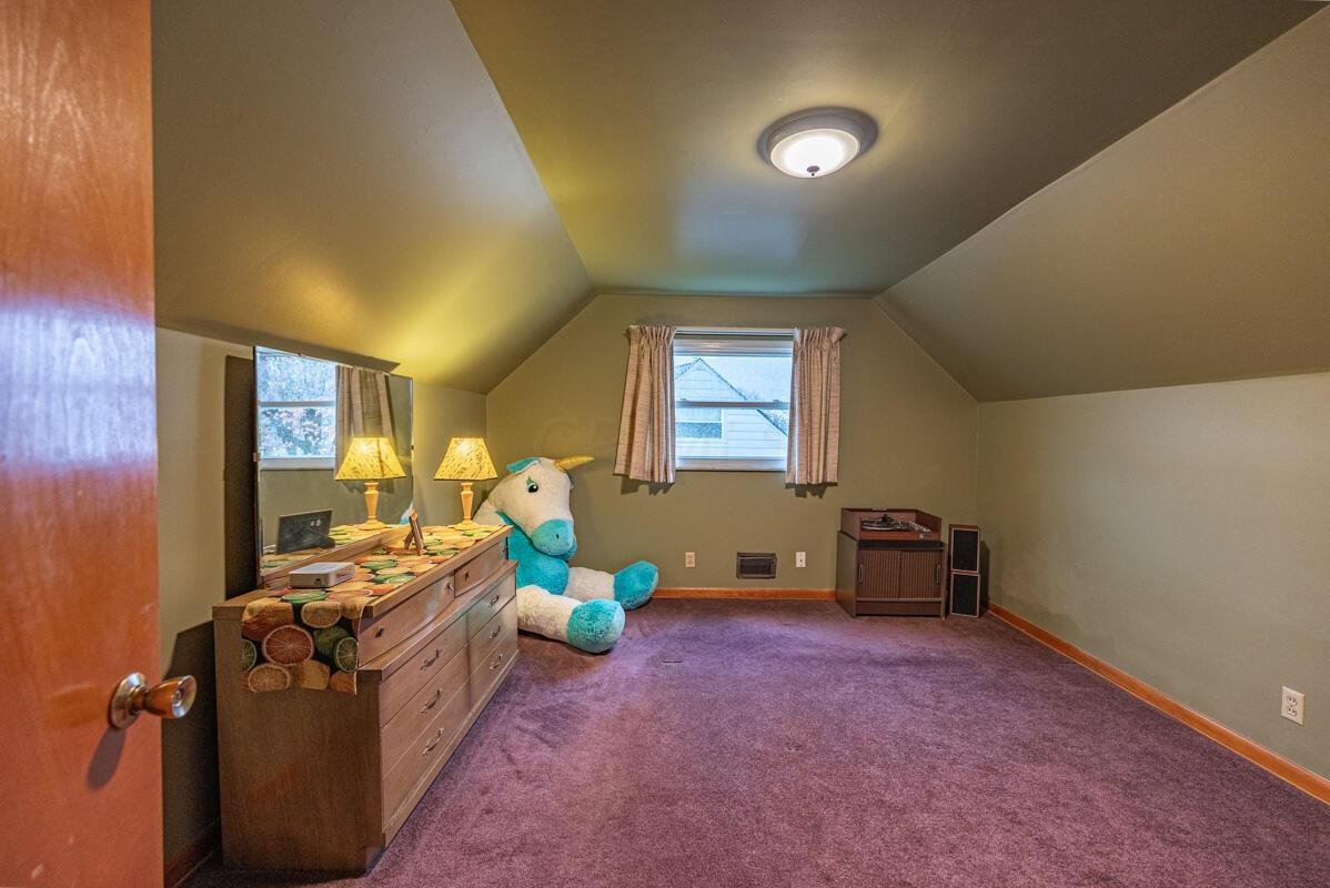 204 Deerfield Road Columbus, OH 43228 - Photo 19 of 24 204 Deerfield Rd - 33