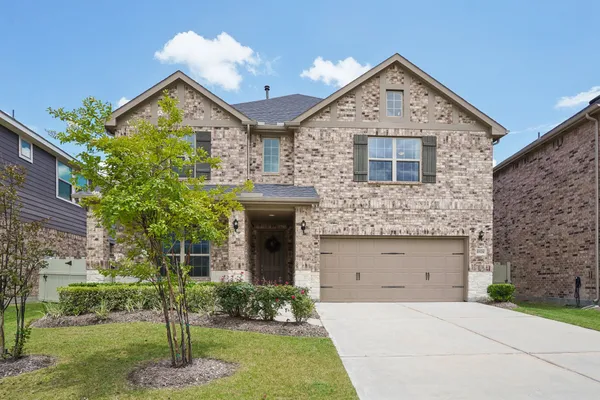 $475,000 | 10126 Bayou Oaks Drive, Conroe, TX 77385