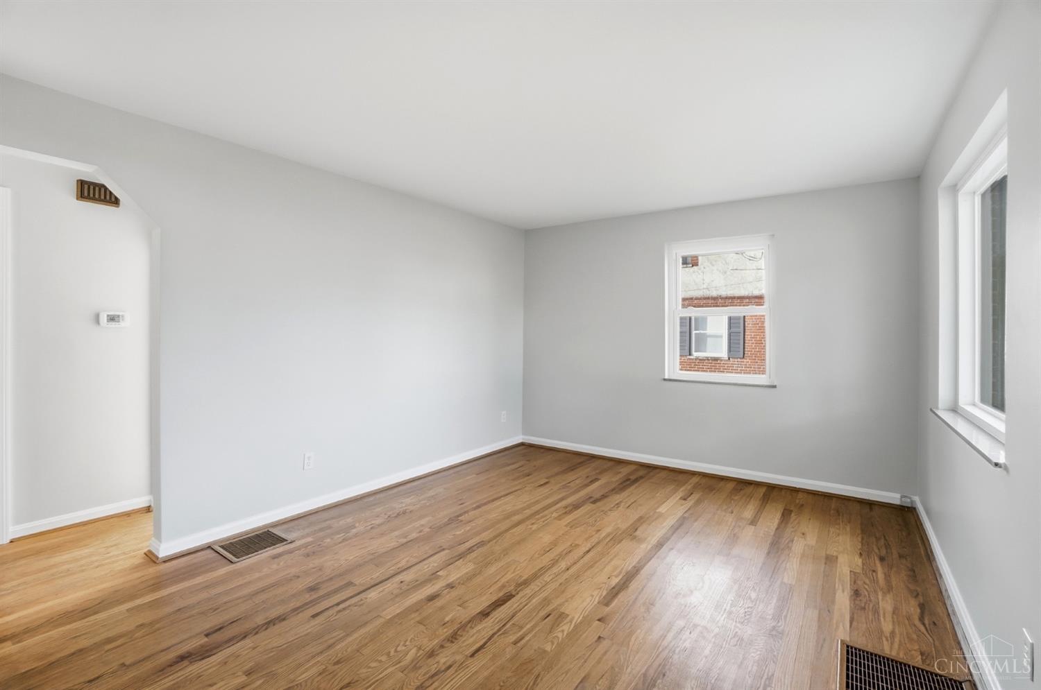 4413 Hunt Road Blue Ash, OH 45242 - Photo 4 of 53