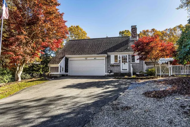 $979,900 | 65 Oakmont Drive, Barnstable, MA 02675
