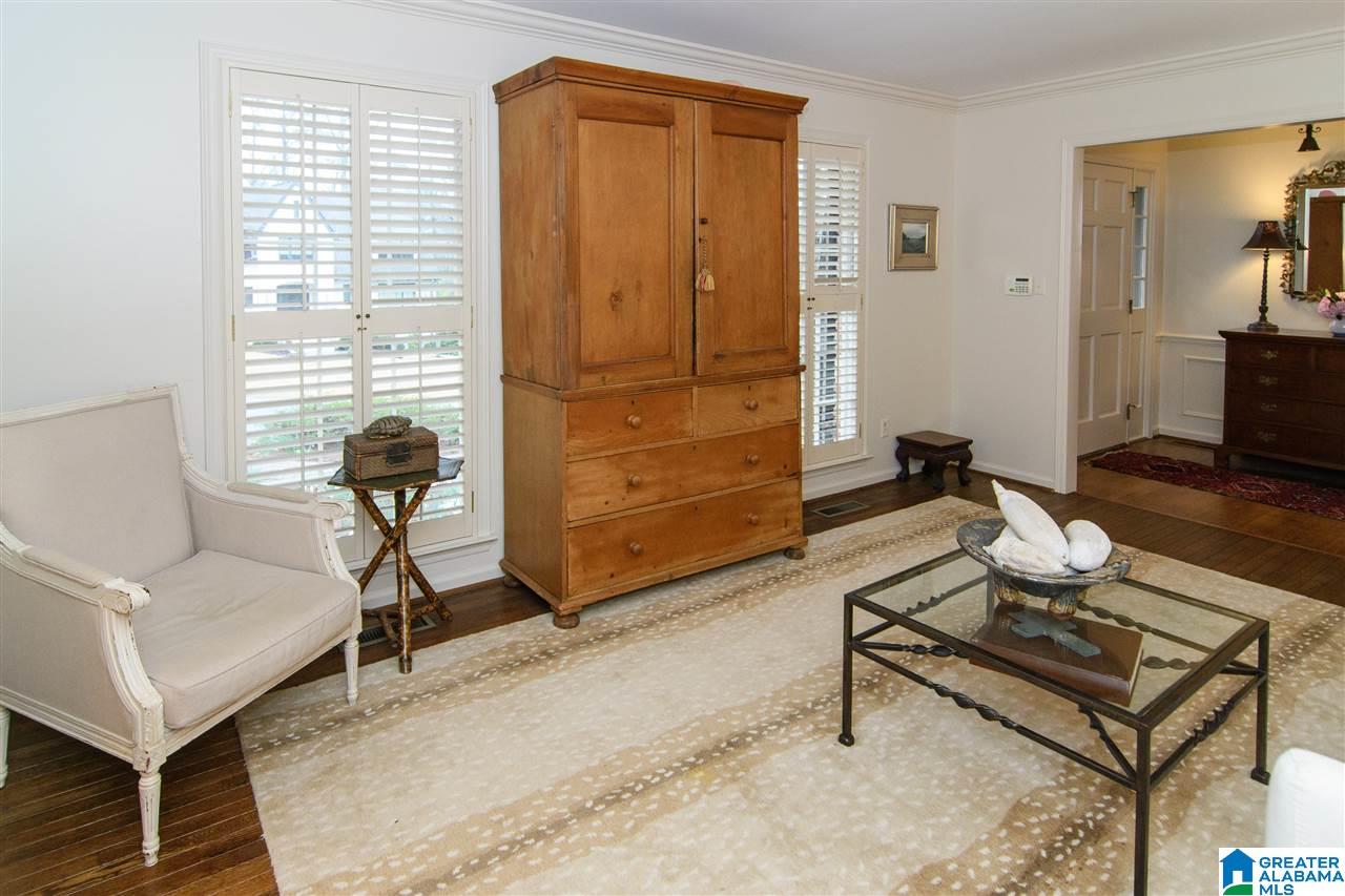 3412 River Bend Road Birmingham, AL 35243 - Photo 4 of 36
