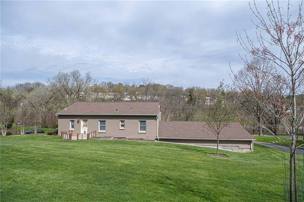 132 Galley Road Canonsburg, PA 15317 - Photo 22 of 25 Gallery Image 22
