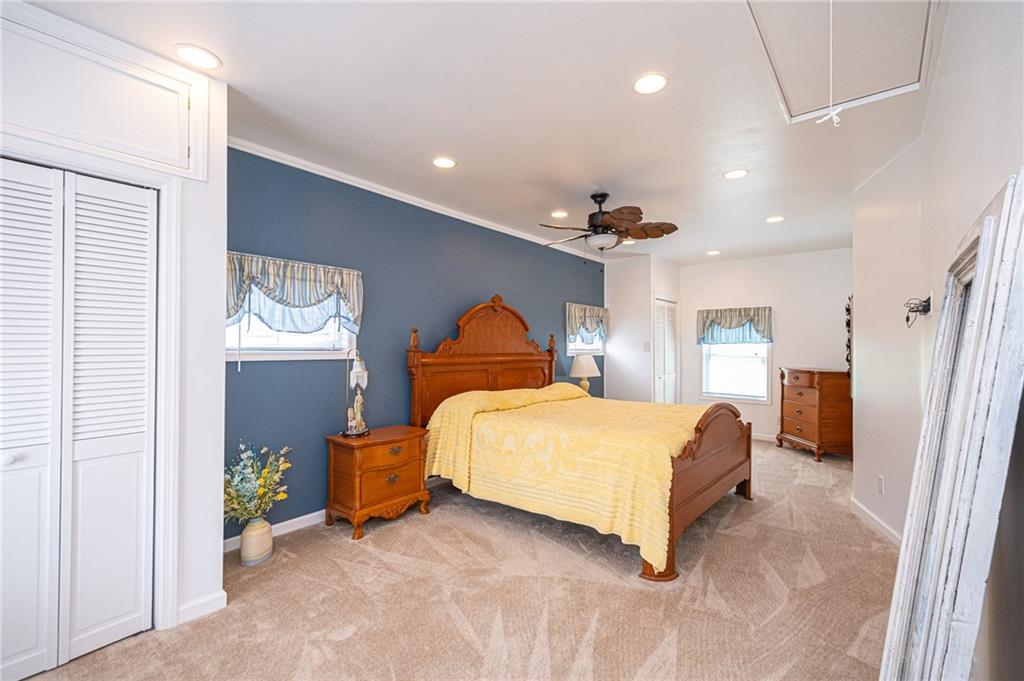 132 Galley Road Canonsburg, PA 15317 - Photo 9 of 25 Gallery Image 9