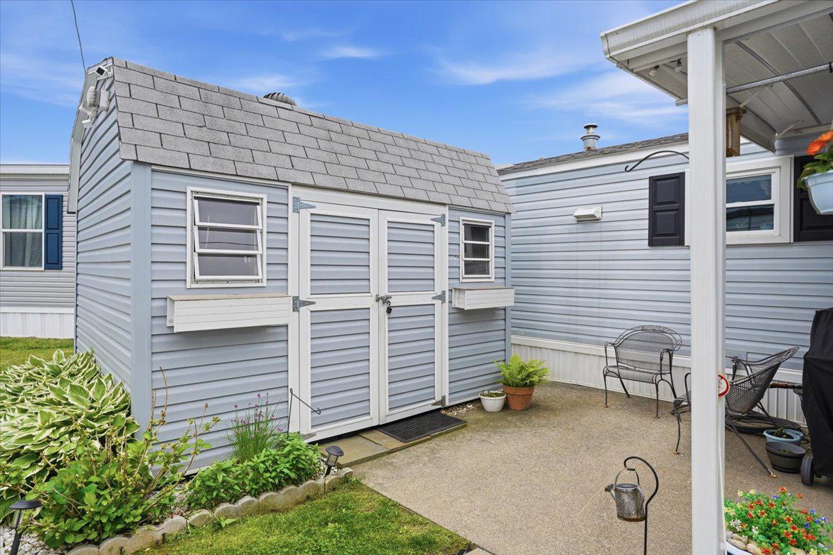 3350 Airport Road, Unit 5 Allentown, PA 18109 - Photo 32 of 53 Charming shed in a cozy backyard.