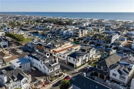 $7,995,000 | 400 40th Street, Newport Beach, CA 92663