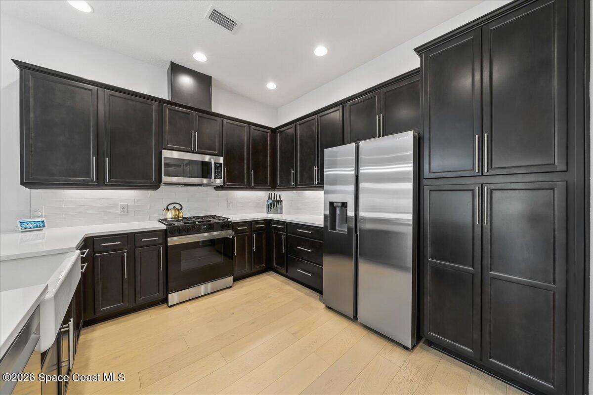 7980 Cache Crk Lane Melbourne, FL 32940 - Photo 14 of 47 Gas Range