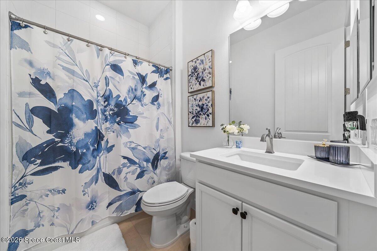 7980 Cache Crk Lane Melbourne, FL 32940 - Photo 25 of 47 Guest Bath