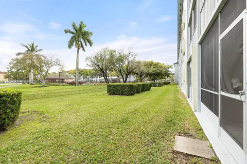 $245,000 | 1401 Southwest 128th Terrace, Unit 103H, Pembroke Pines, FL 33027