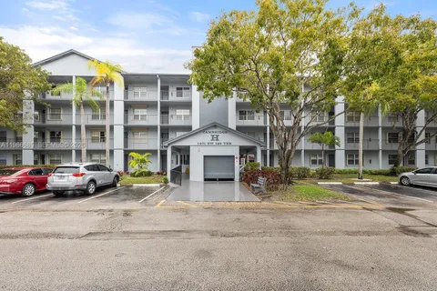 $245,000 | 1401 Southwest 128th Terrace, Unit 103H, Pembroke Pines, FL 33027