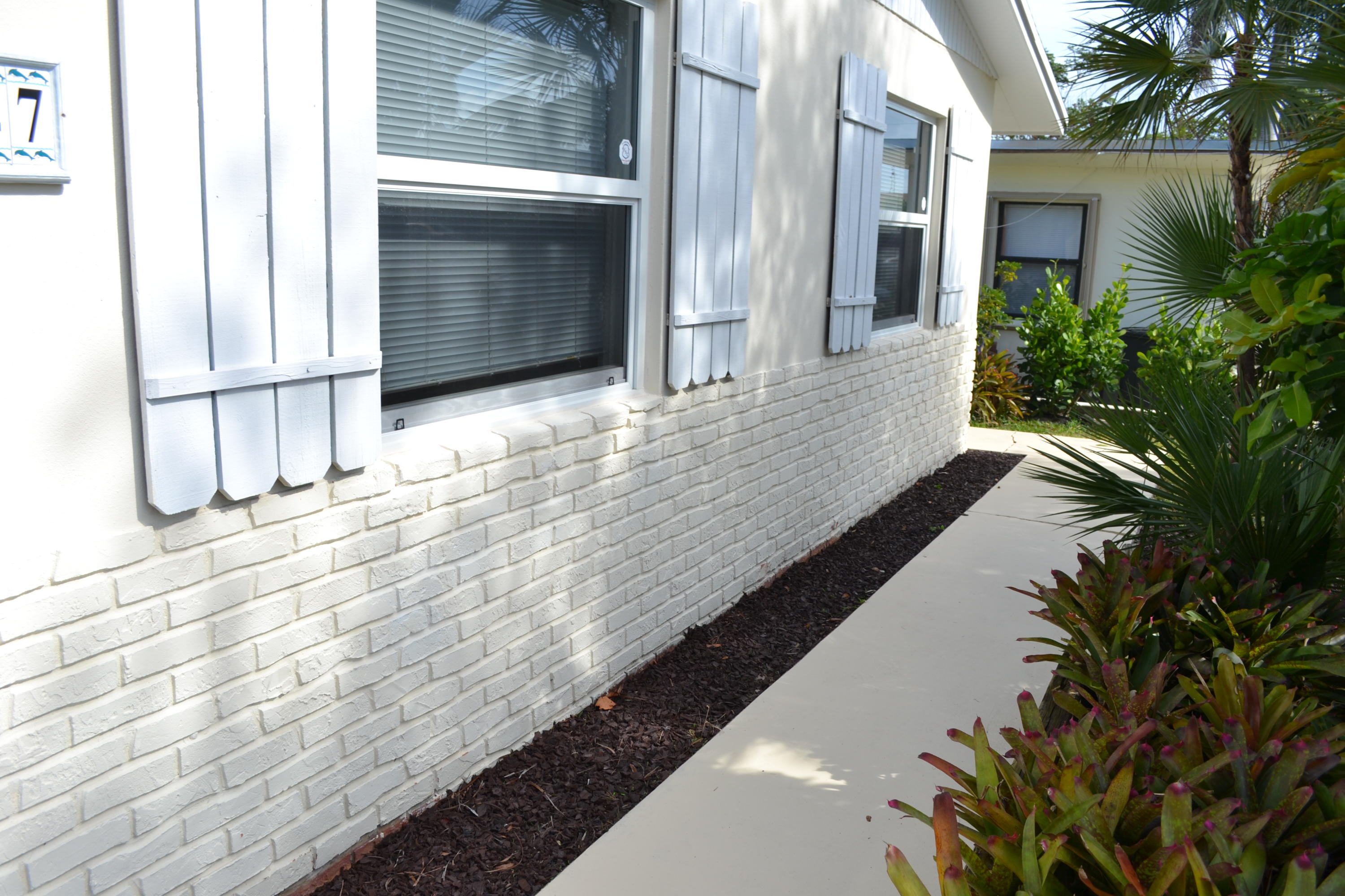 147 3rd Street Jupiter, FL 33458 - Photo 4 of 33 DSC_1385