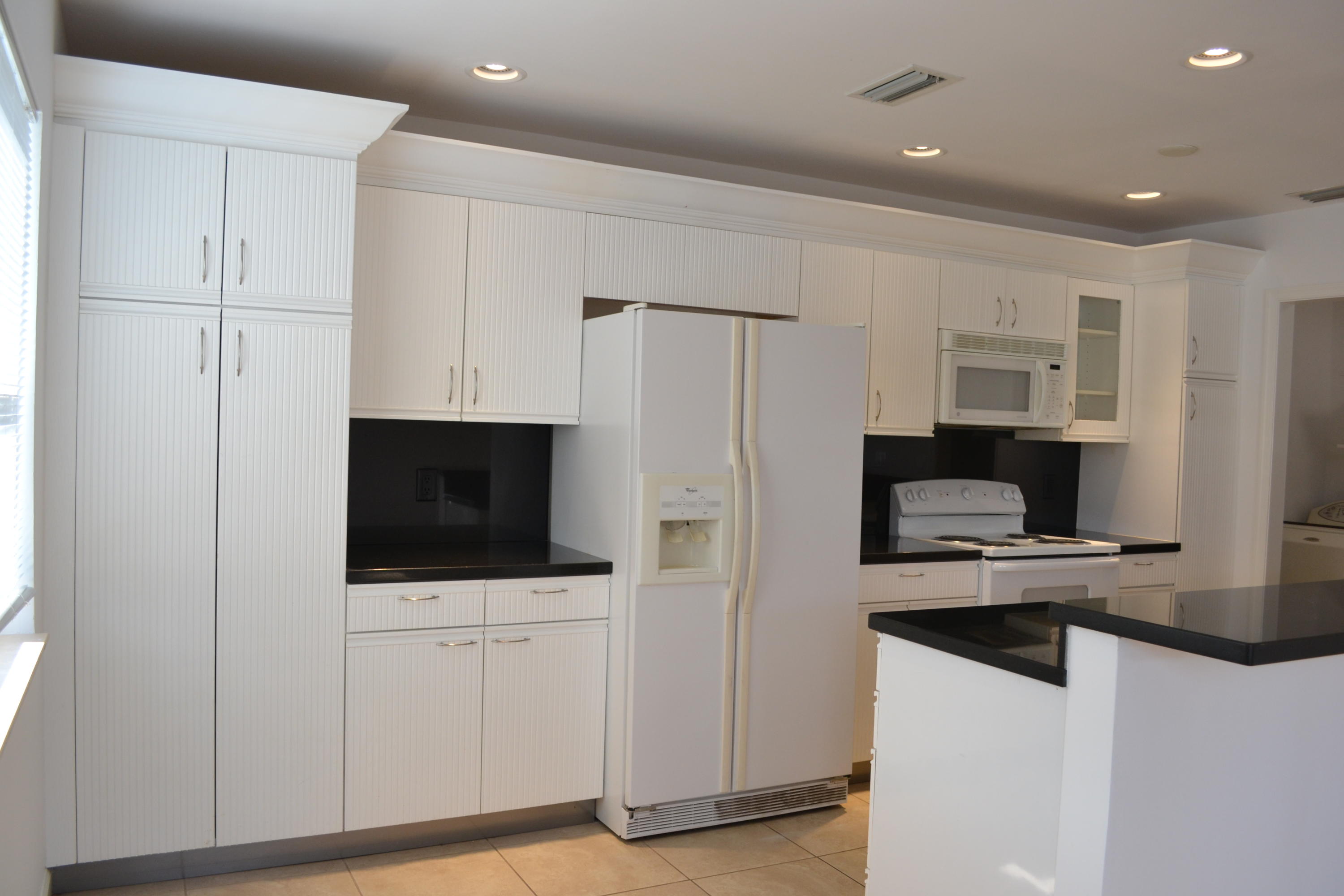 147 3rd Street Jupiter, FL 33458 - Photo 6 of 33 DSC_1357