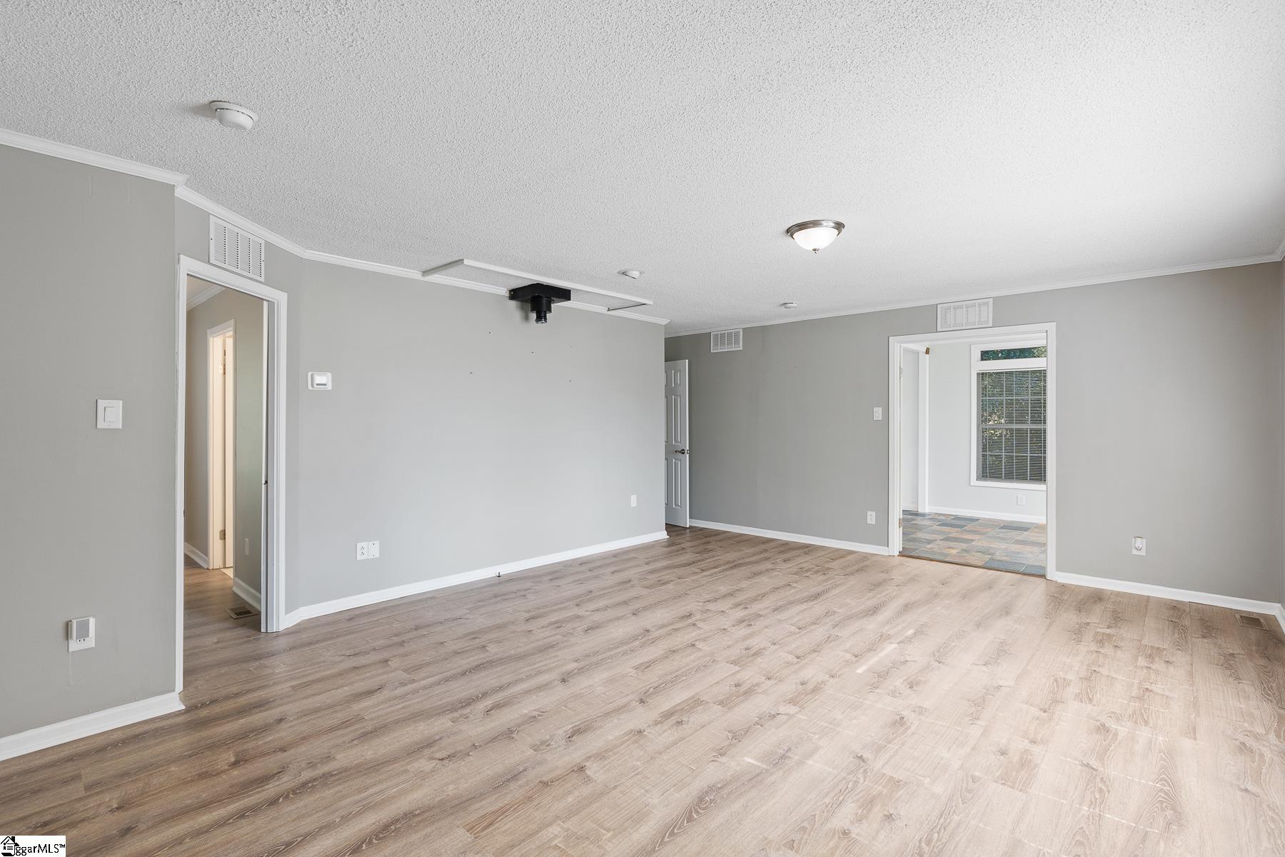 2123 River Road Piedmont, SC 29673 - Photo 4 of 24 Gallery Image 4