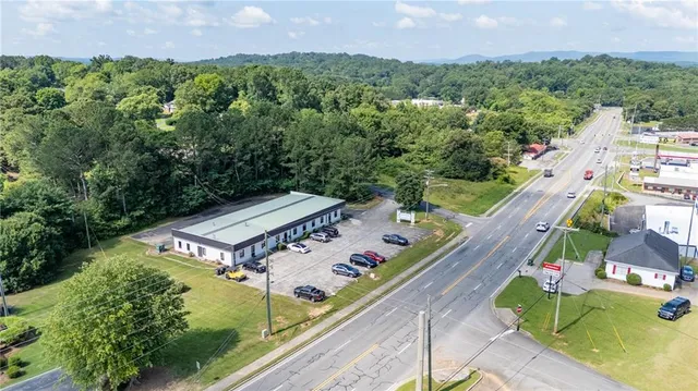 $2,800 | 705 Red Bud Road Northeast, Unit A, Calhoun, GA 30701