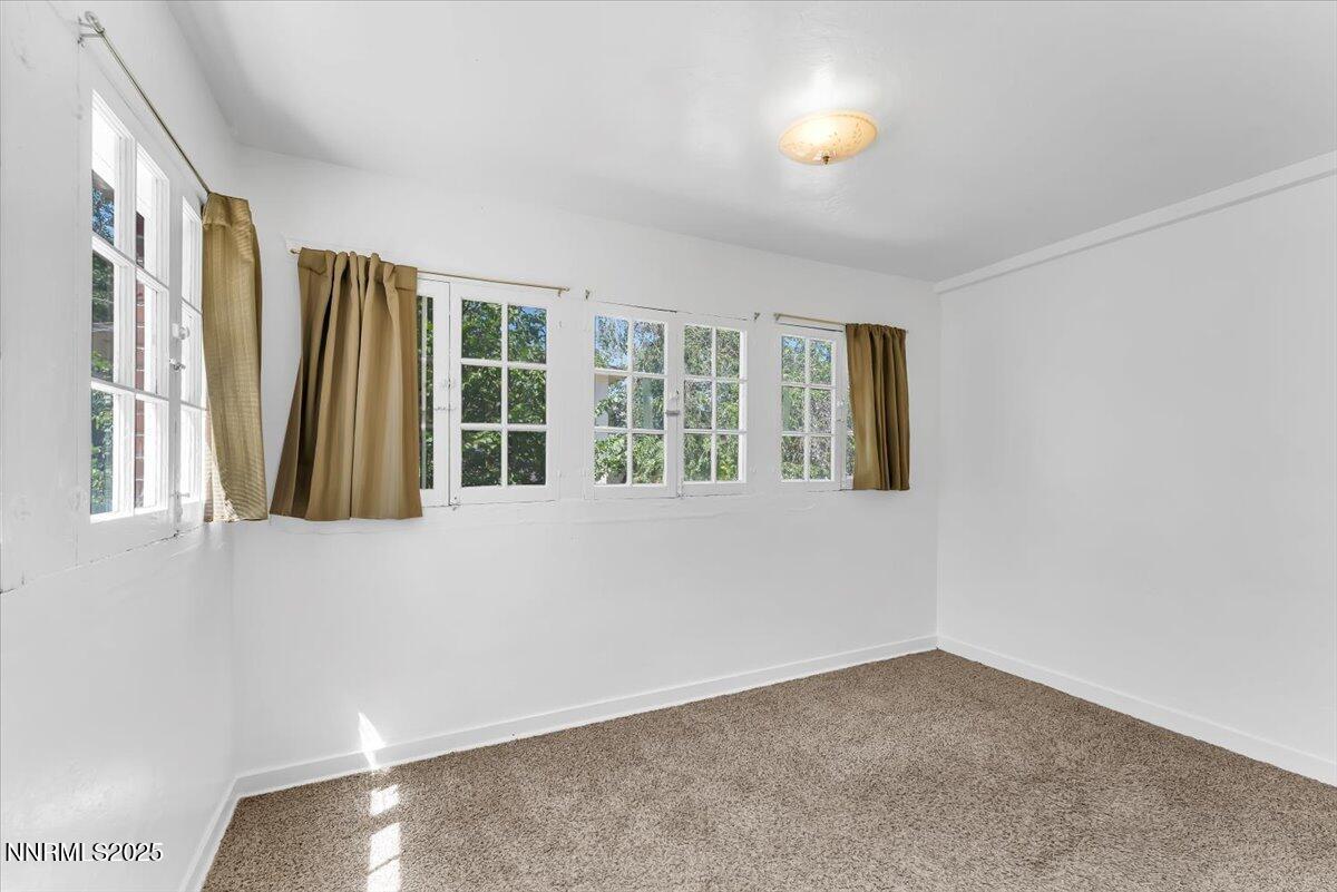 1145 Seminary Avenue Reno, NV 89503 - Photo 21 of 33 25-1145 Seminary Ave Reno NV 89503 (24 o