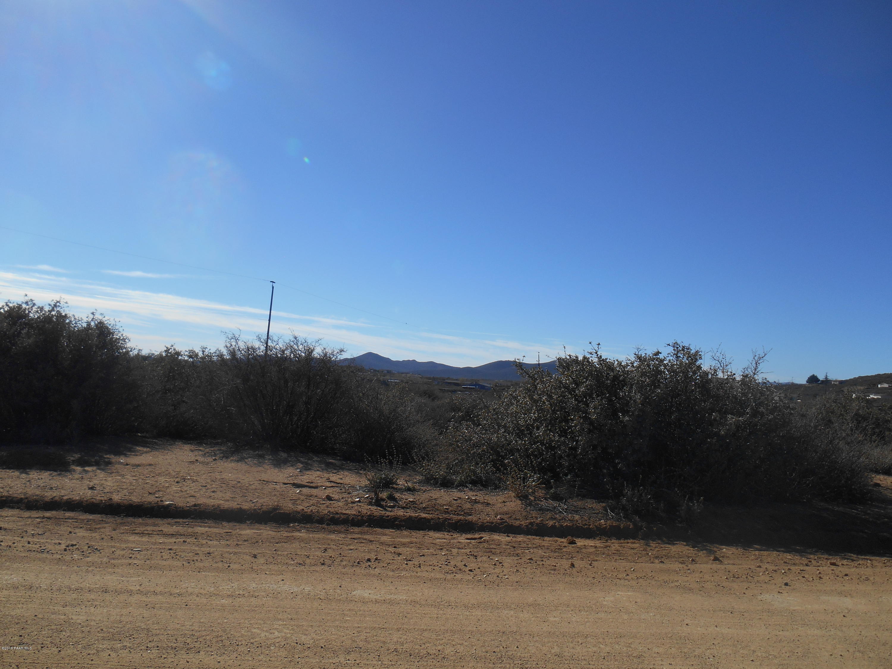 17335 Leprechaun Road Dewey, AZ 86327 - Photo 3 of 10 DSCN2693