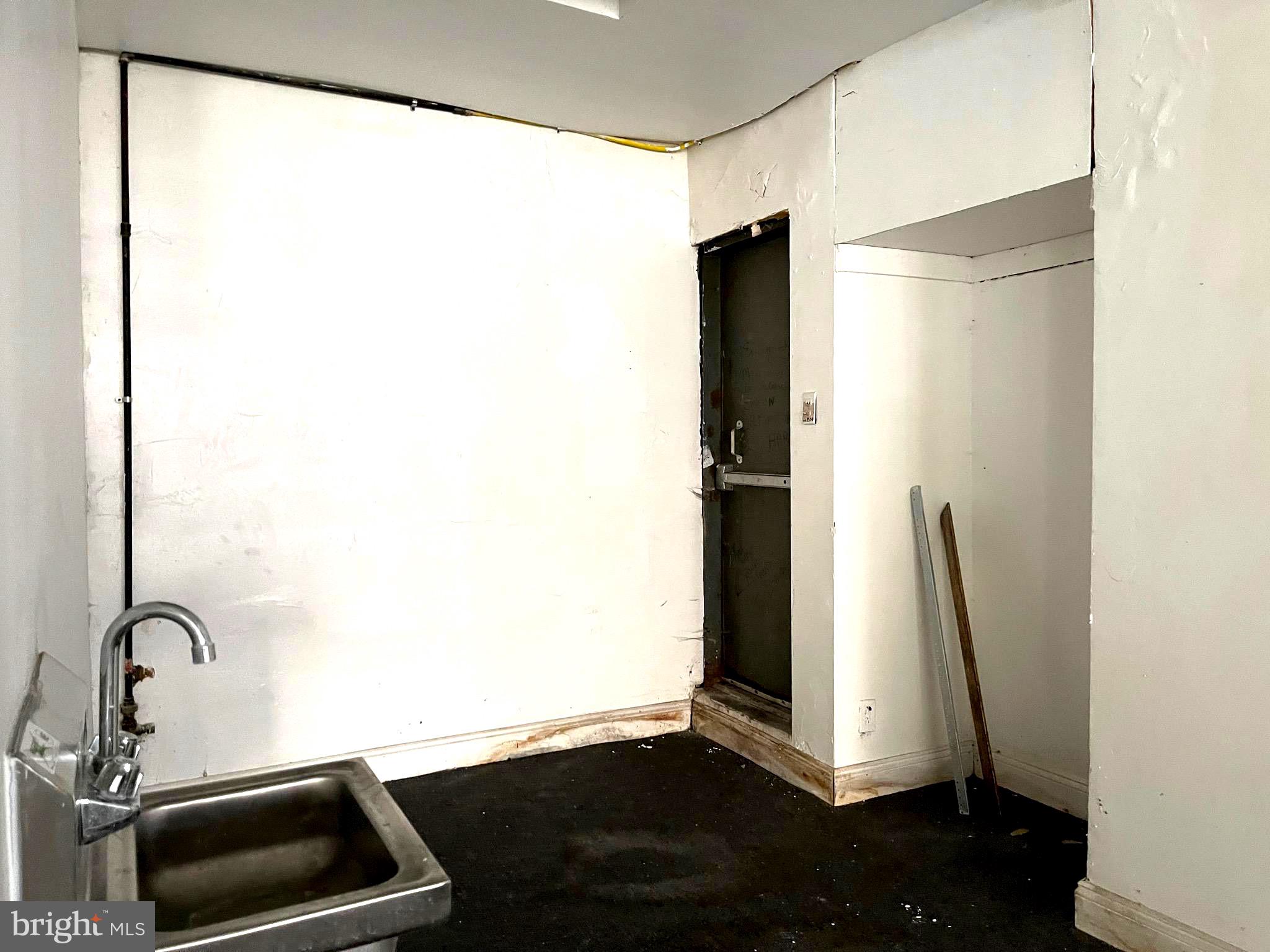 57-59 Long Lane Upper Darby, PA 19082 - Photo 12 of 42