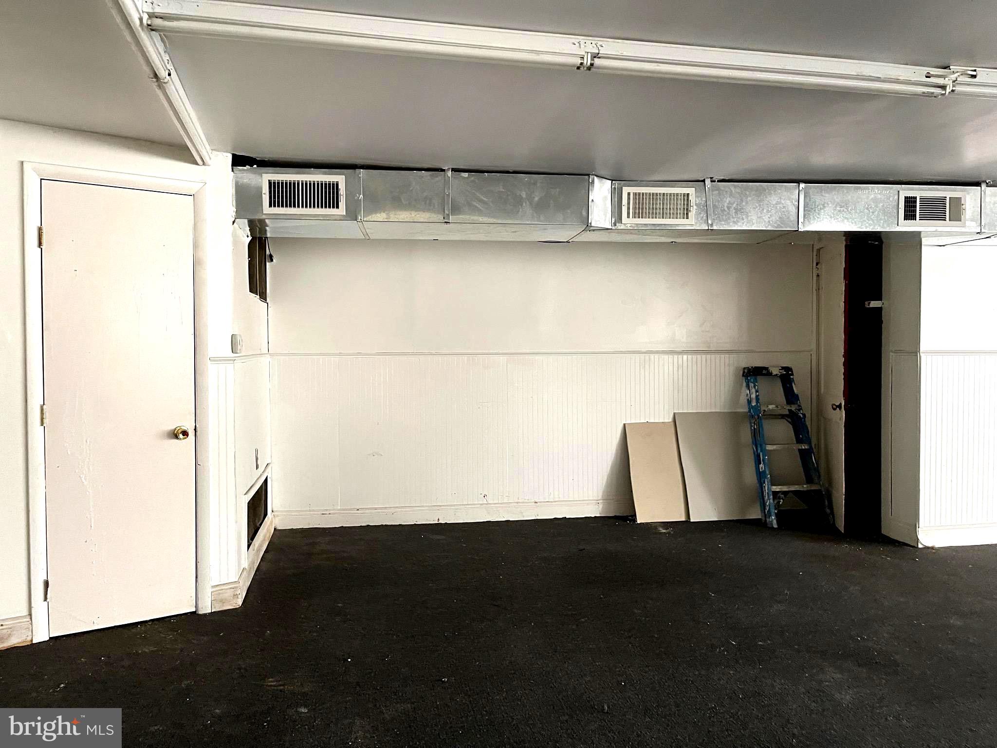 57-59 Long Lane Upper Darby, PA 19082 - Photo 10 of 42