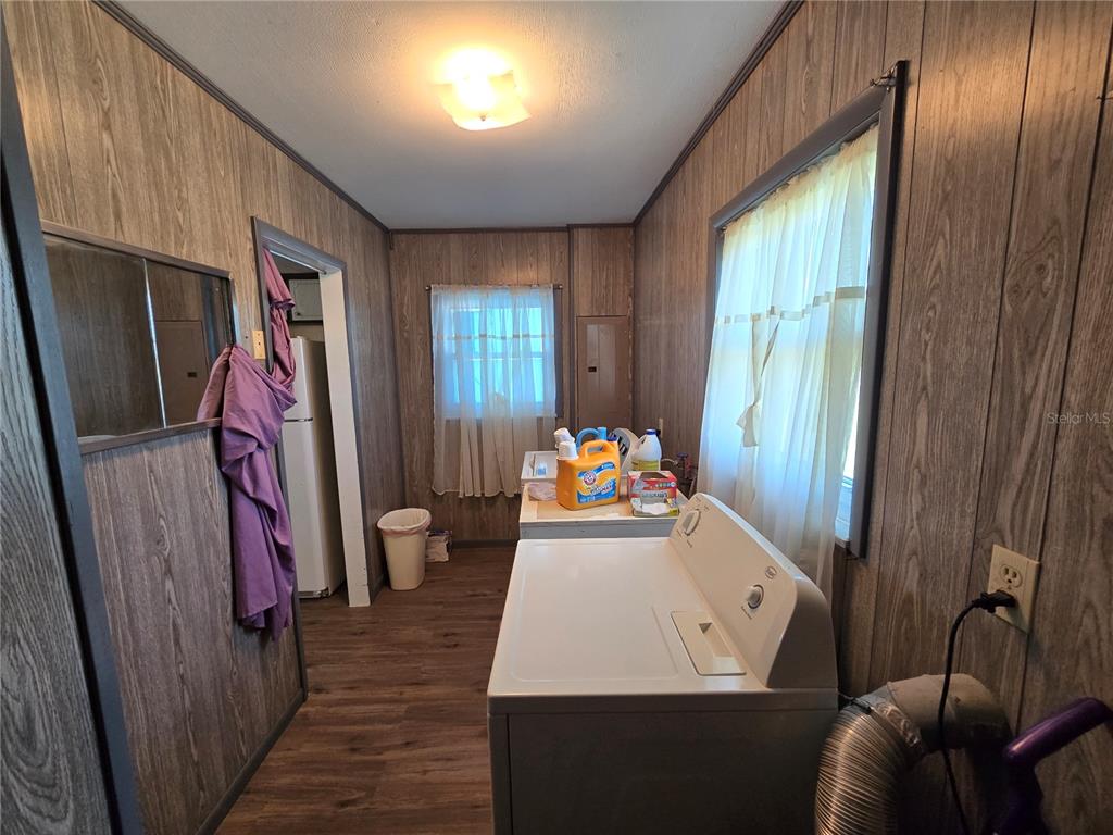 12882 East Wheeler Road Dover, FL 33527 - Photo 17 of 30