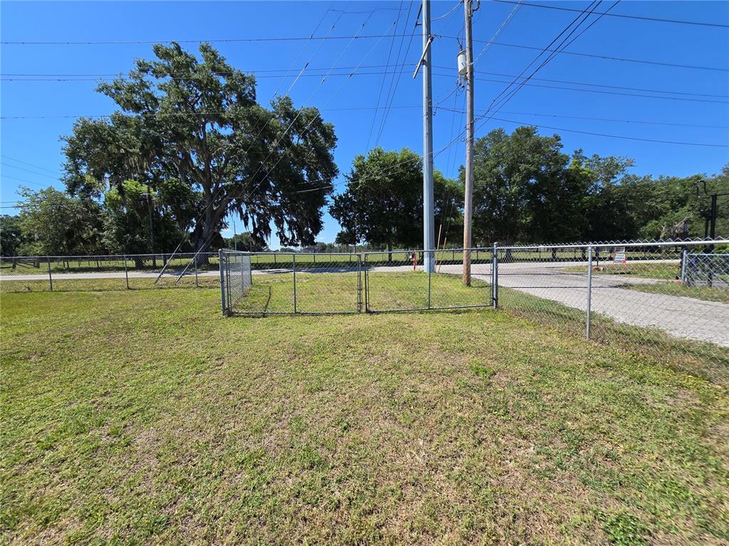 12882 East Wheeler Road Dover, FL 33527 - Photo 19 of 30