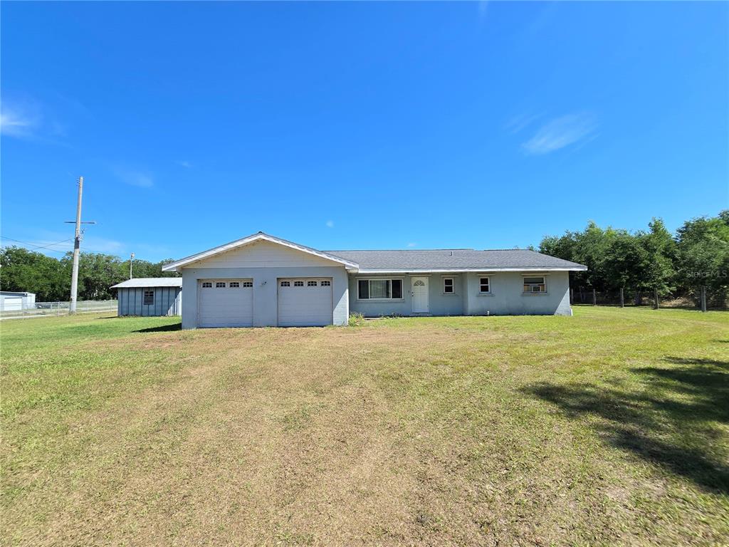 12882 East Wheeler Road Dover, FL 33527 - Photo 4 of 30