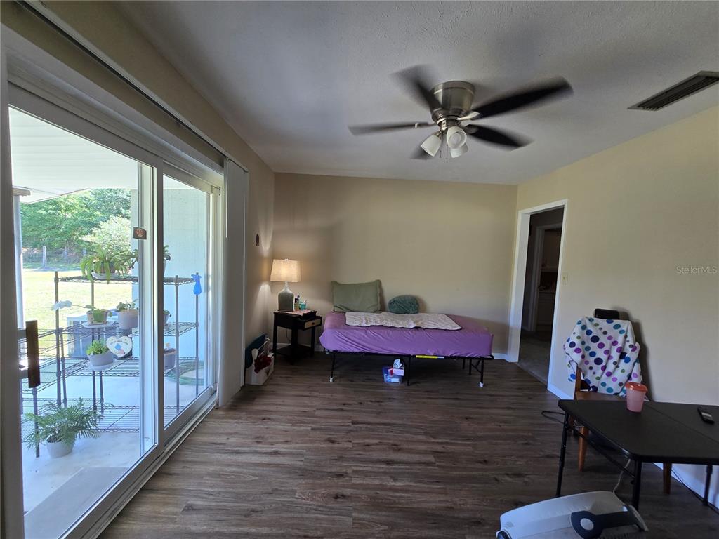 12882 East Wheeler Road Dover, FL 33527 - Photo 9 of 30