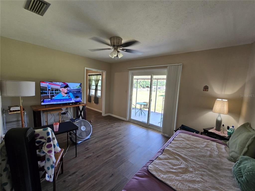 12882 East Wheeler Road Dover, FL 33527 - Photo 10 of 30