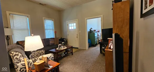$139,900 | 216 West South Street, Greenfield, IN 46140