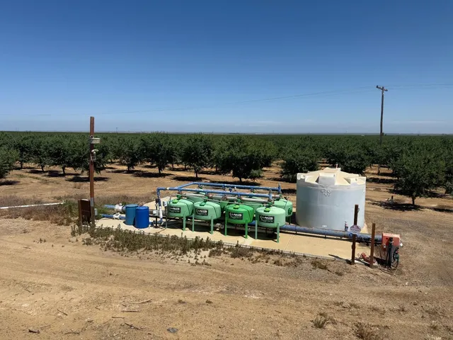 a view of a parking space