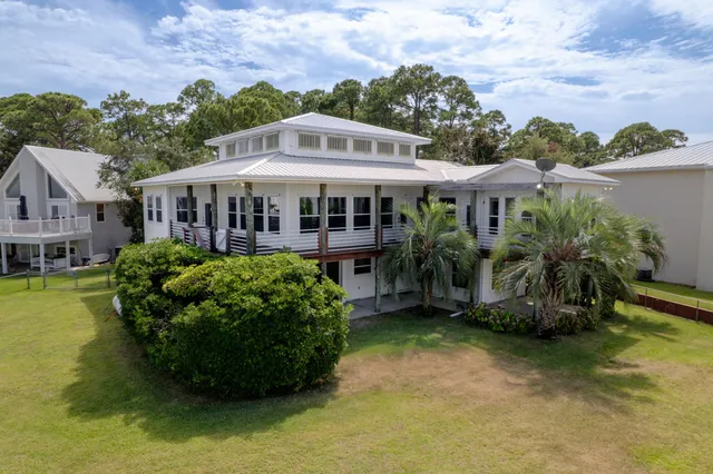 $1,650,000 | 323 Bay Cir Drive, Santa Rosa Beach, FL 32459