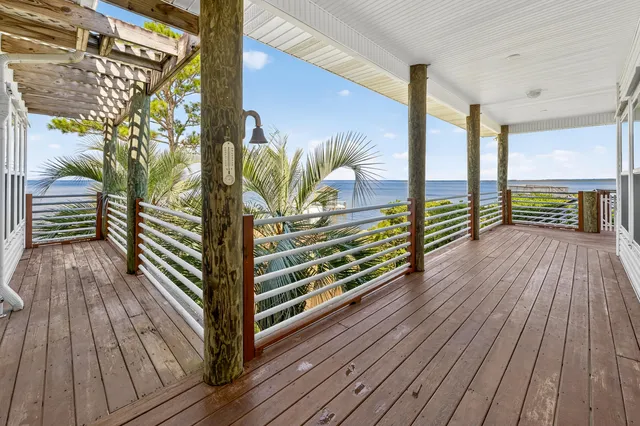 $1,650,000 | 323 Bay Cir Drive, Santa Rosa Beach, FL 32459