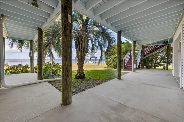 $1,650,000 | 323 Bay Cir Drive, Santa Rosa Beach, FL 32459