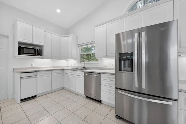 $1,650,000 | 323 Bay Cir Drive, Santa Rosa Beach, FL 32459