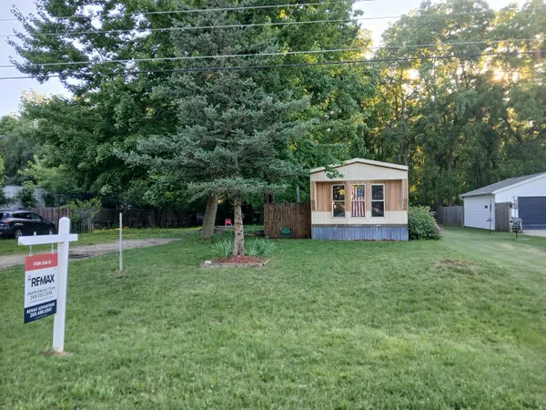 $79,000 | 75690 Marie Drive, Lawton, MI 49065