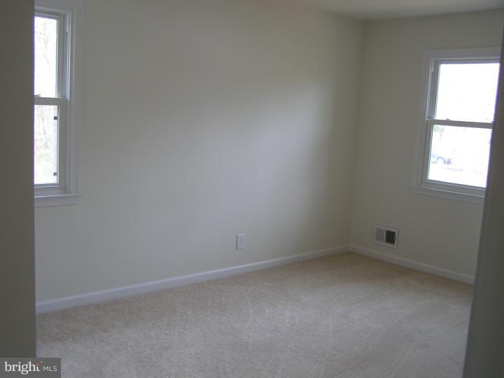 249 Oakshade Road Tabernacle, NJ 08088 - Photo 17 of 25 Bedroom