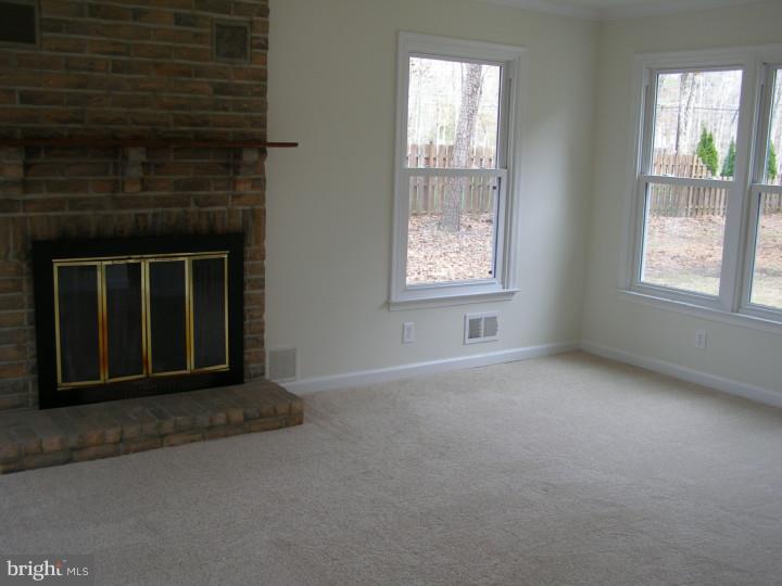 249 Oakshade Road Tabernacle, NJ 08088 - Photo 7 of 25 Living Room