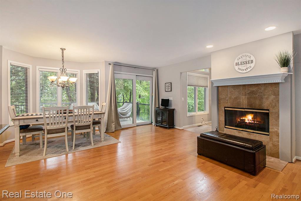 9832 Kingston Ridge Clarkston, MI 48348 - Photo 14 of 59 Gallery Image 14