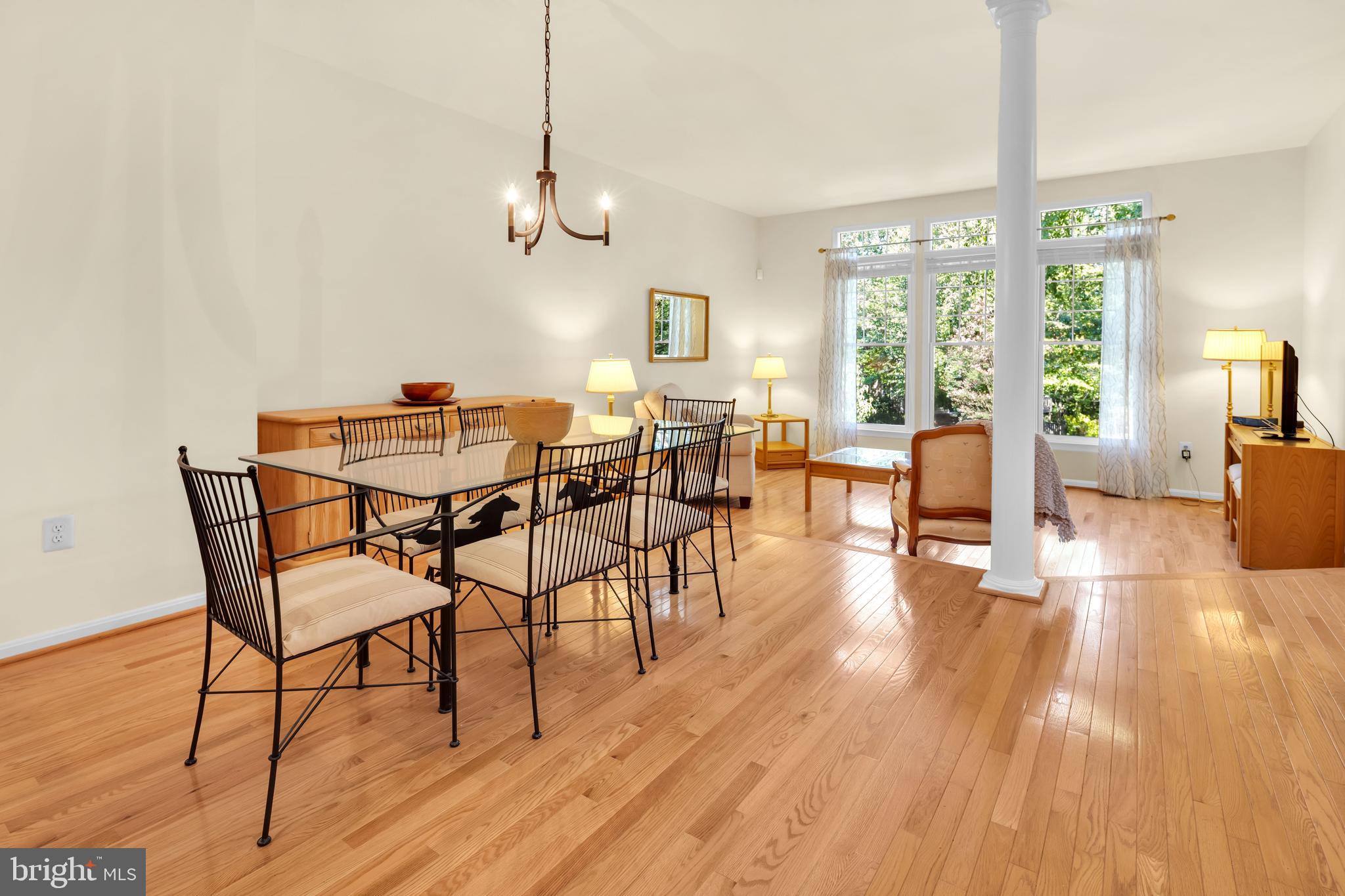 1224 Weatherstone Court Reston, VA 20194 - Photo 8 of 38 Gleaming Hardwoods