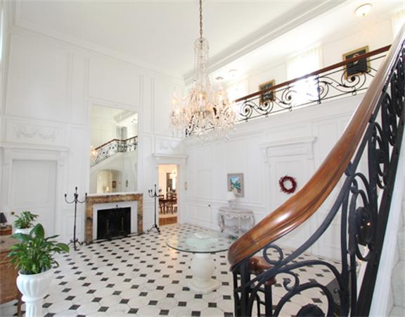 91 Common Street Dedham, MA 02026 - Photo 3 of 23 Gallery Image 3