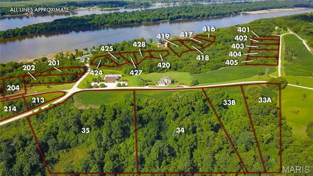 $39,900 | 35 Winneberg Road, Unit B, Golden Eagle, IL 62036