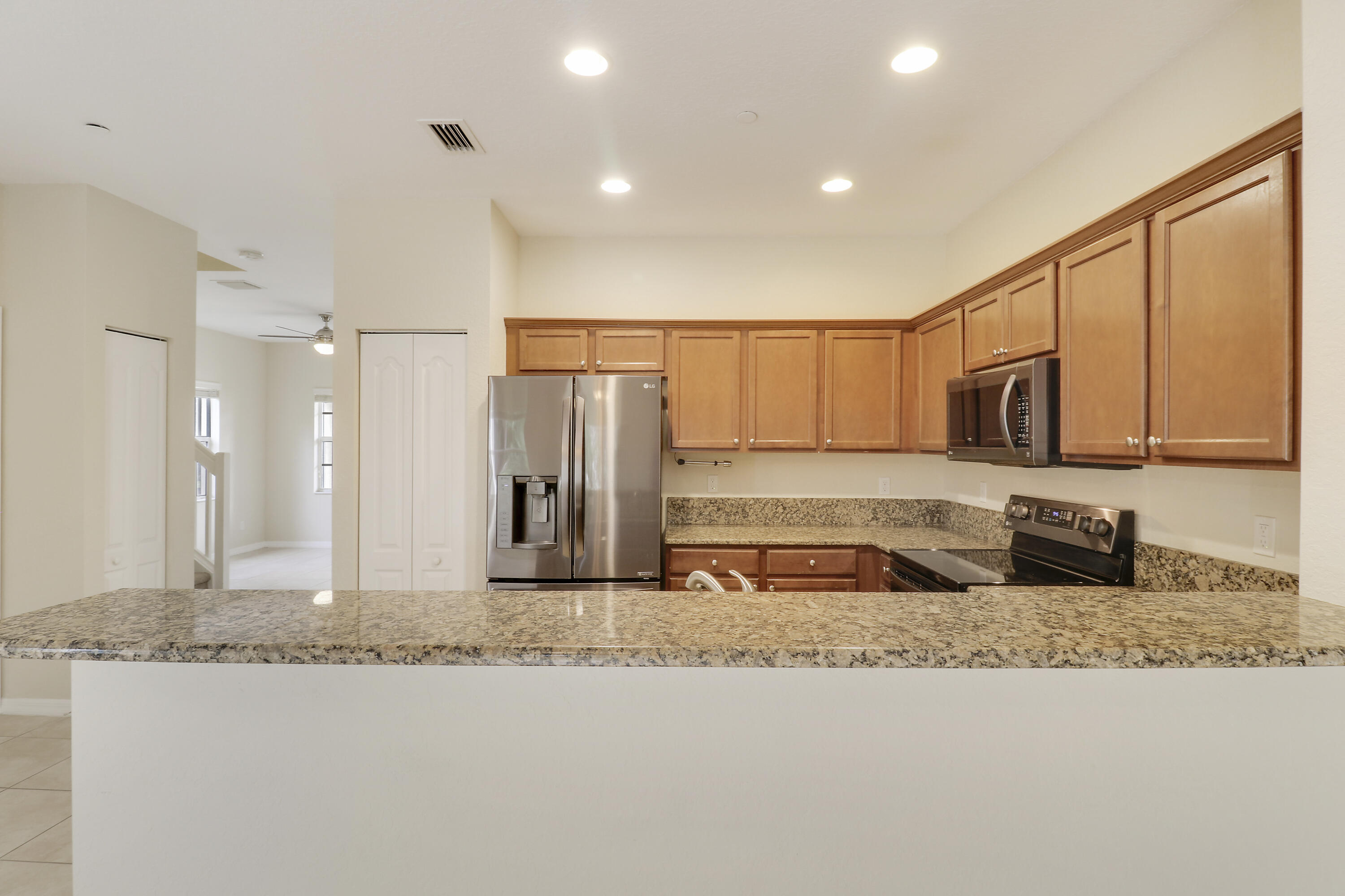 116 Southwest Otter Run Place Stuart, FL 34997 - Photo 8 of 64 House-31