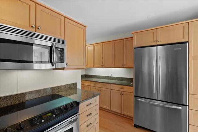 $200,000 | 1610 North Prospect Avenue, Unit 201, Milwaukee, WI 53202