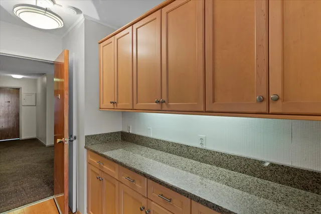 $200,000 | 1610 North Prospect Avenue, Unit 201, Milwaukee, WI 53202