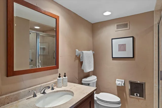 $200,000 | 1610 North Prospect Avenue, Unit 201, Milwaukee, WI 53202