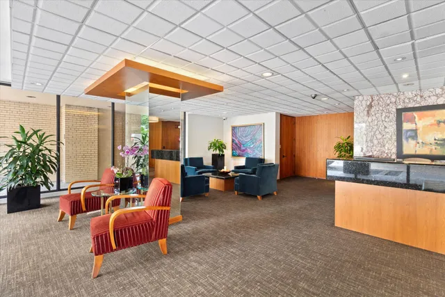 $200,000 | 1610 North Prospect Avenue, Unit 201, Milwaukee, WI 53202