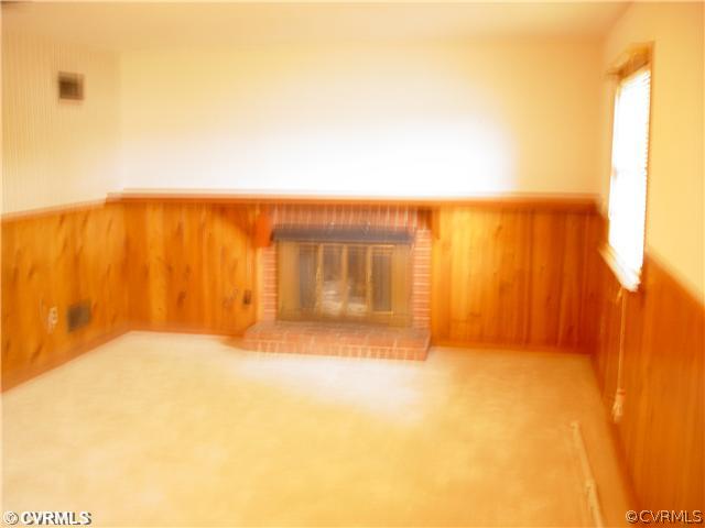 2106 North Parham Road Henrico, VA 23229 - Photo 5 of 6 Den/Family/Great Room