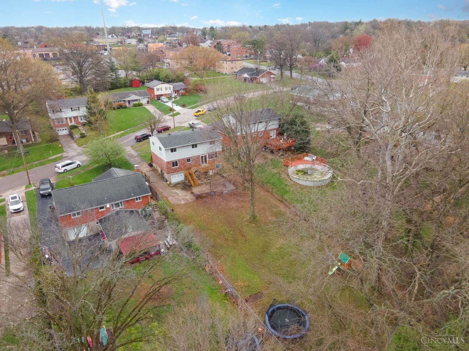 5977 Ranlyn Avenue Cincinnati, OH 45239 - Photo 25 of 29 Gallery Image 25